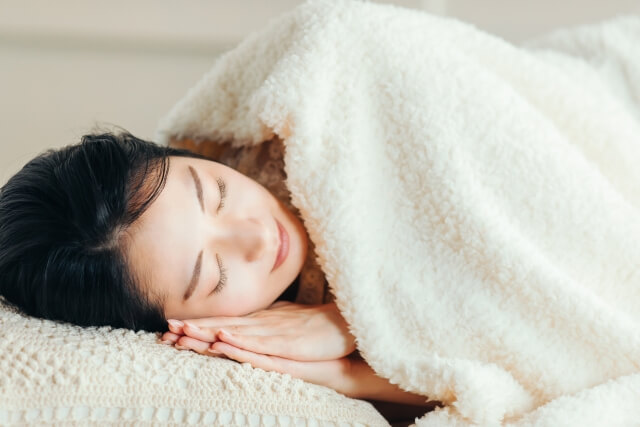 睡眠がもたらす効果とは｜人によって異なる、脳の深く眠る部位とは